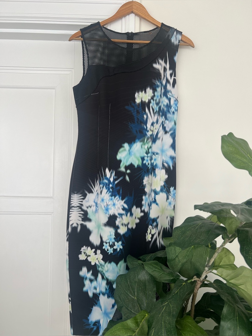 Elie Tahari Dress